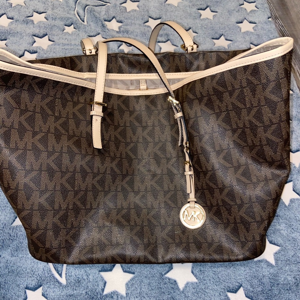 Michael Kors purse
